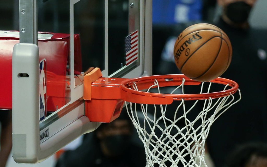 Los Angeles Lakers - Golden State Warriors, Freitag 04:00 Uhr