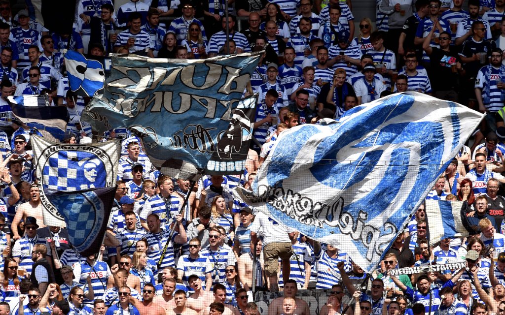 14-05-2022 / pmk / NF119082 Fussball/Herren 3.Liga Saison 2021/2022 Benteler-Arena / Paderborn Corona-Spieltag SC Verl - MSV Duisburg Letzter Spieltag Fans / Zuschauer MSV Duisburg