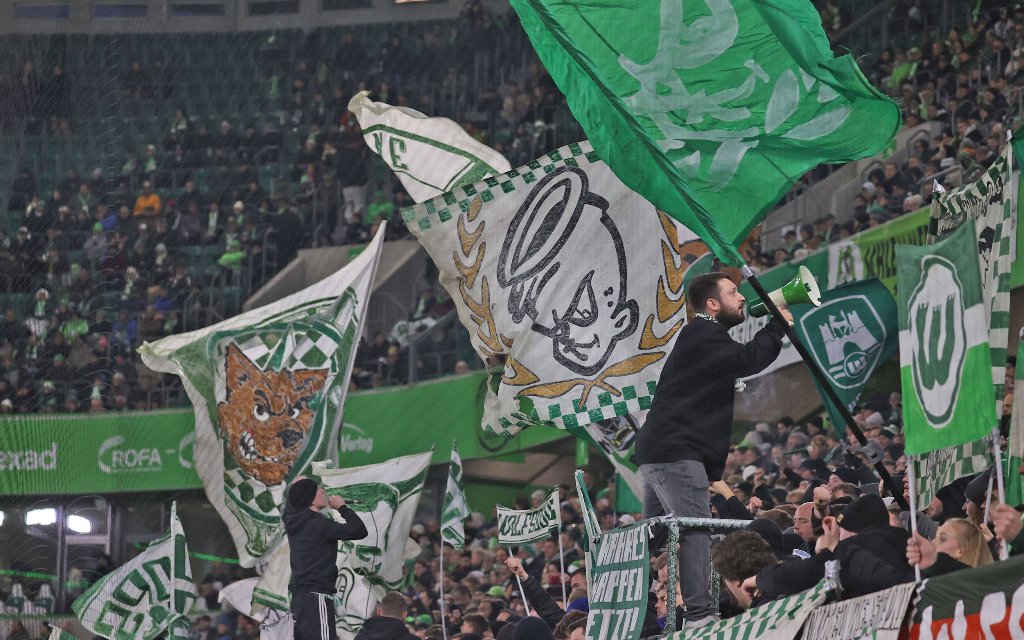 VfL Wolfsburg - VfB Stuttgart: Samstag, 18:30 Uhr