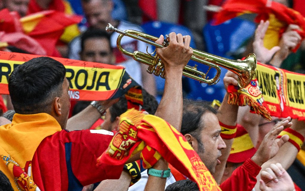 England – Spanien: Sonntag, 18:00 Uhr
