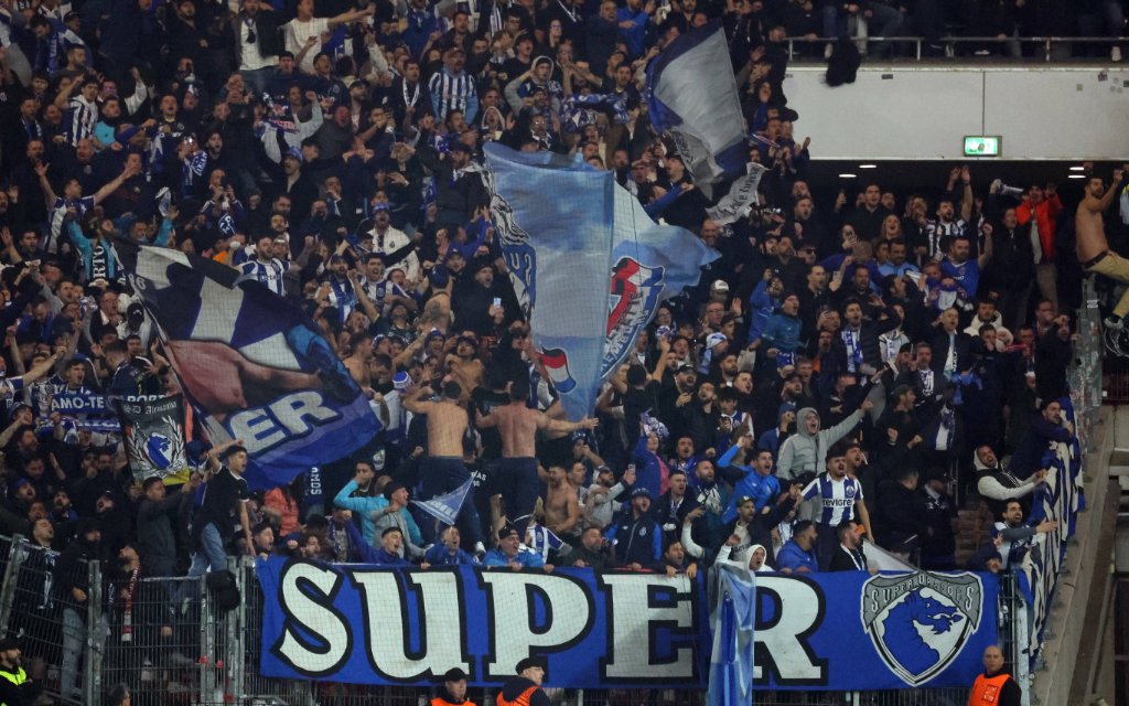 12.03.26 VfB Stuttgart - FC Porto Deutschland, Stuttgart, 12.03.2026, Fussball, UEFA Europa League, Achtelfinale, VfB Stuttgart - FC Porto: FC Porto Fans.