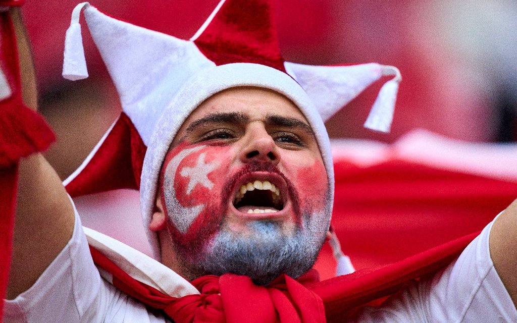 Türkei gegen Rumänien, danach am Dienstag das WM-Ticket beim Sieger aus Slowakei – Kosovo sichern.