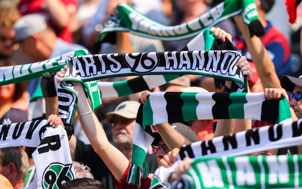 Hannover – Karlsruhe, letzte Saison 7 Treffer in zwei Vergleichen